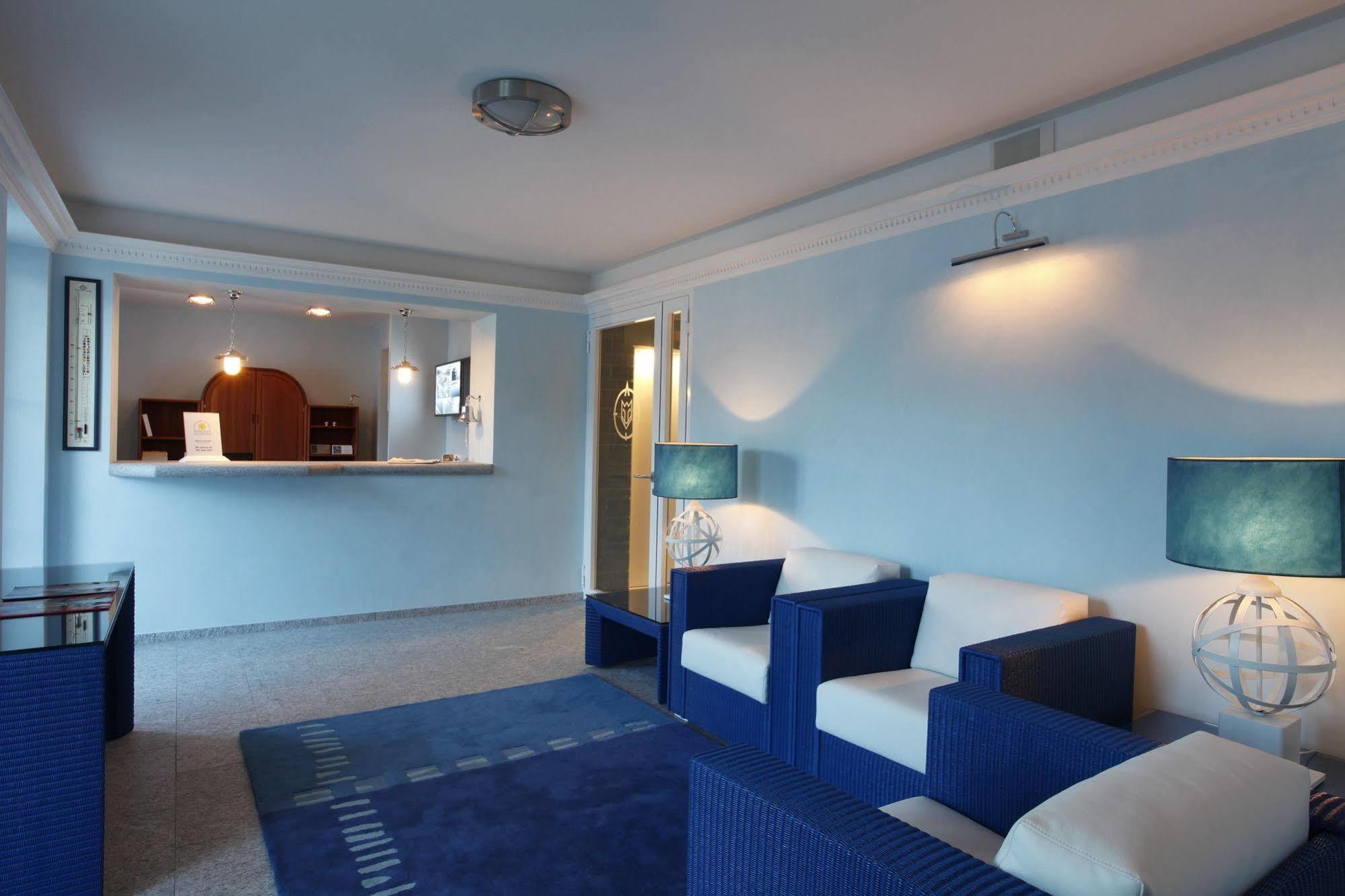 Holiday Hotel Yachtsport Resort Lago Maggiore บริสซาโก ภายนอก รูปภาพ